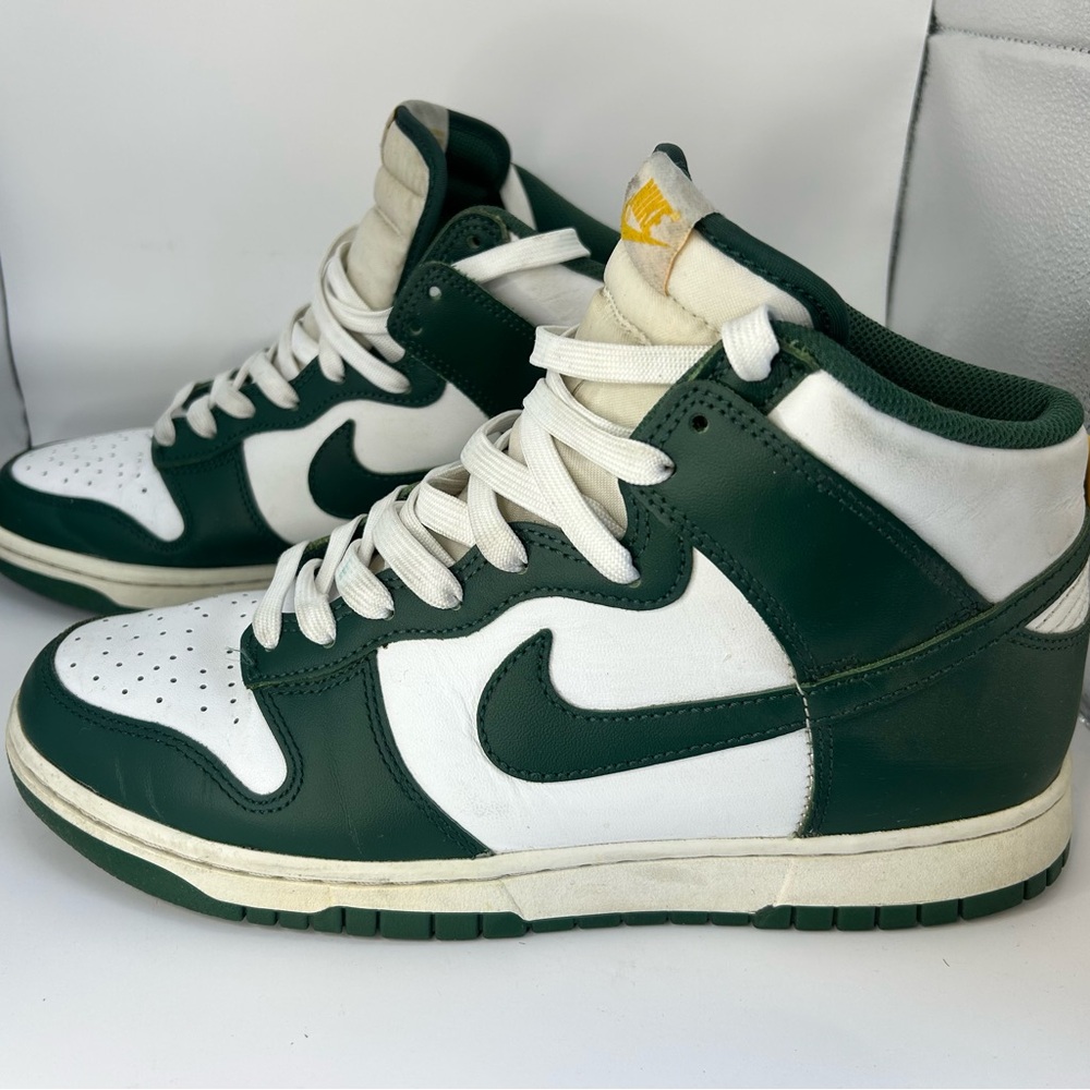 Nike Dunk High Size 9 Australia Noble White /Green University Gold Michigan St